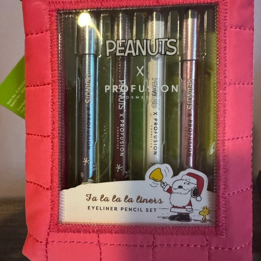 Peanuts profusion eyeliner